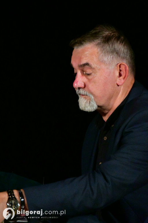 Wieczór z teatrem amatorskim: premiera Bożeny Kupis-Kucharskiej w Biłgoraju
