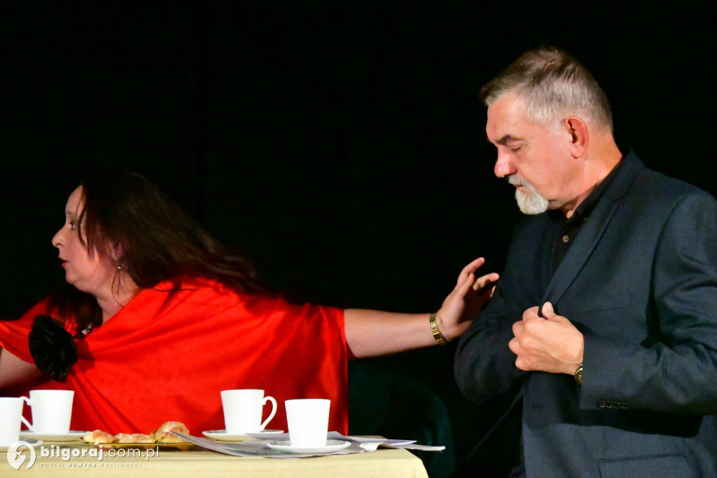 Wieczór z teatrem amatorskim: premiera Bożeny Kupis-Kucharskiej w Biłgoraju