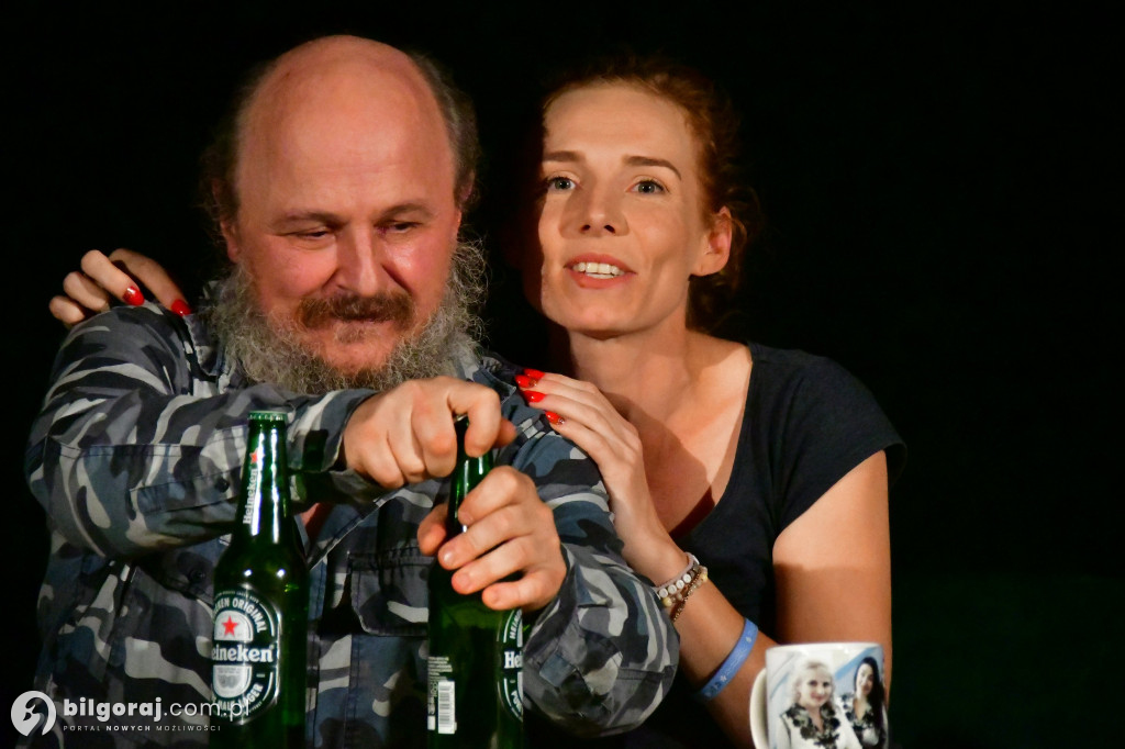 Wieczór z teatrem amatorskim: premiera Bożeny Kupis-Kucharskiej w Biłgoraju