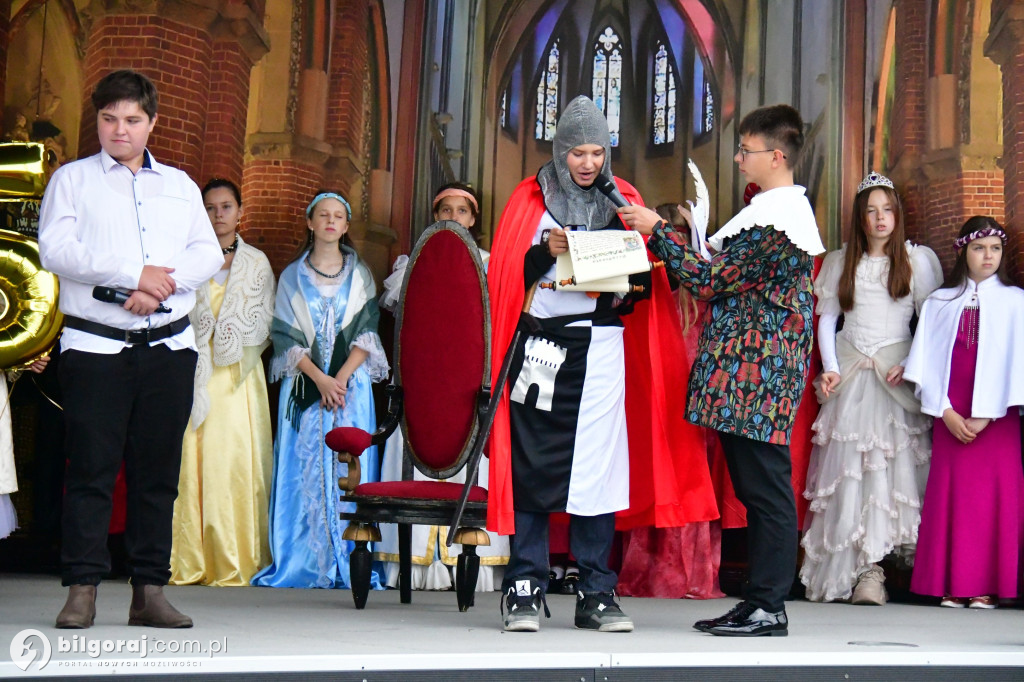 Tarnogród. Piknik historyczny i koronacja na miejskim rynku. Przypomnieli historię sprzed 1000 lat