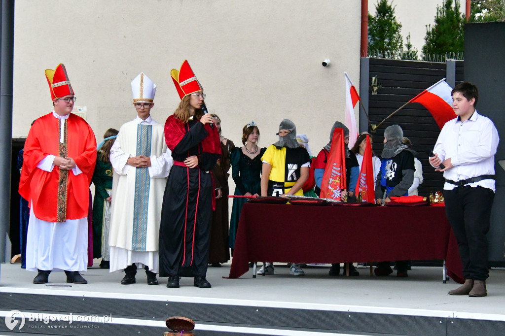 Tarnogród. Piknik historyczny i koronacja na miejskim rynku. Przypomnieli historię sprzed 1000 lat