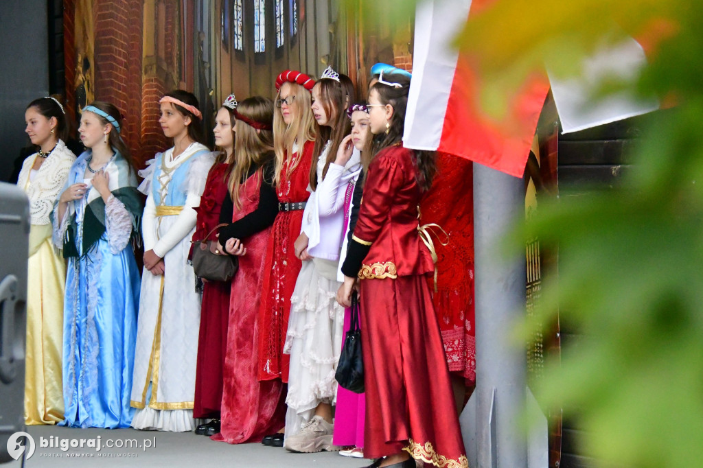 Tarnogród. Piknik historyczny i koronacja na miejskim rynku. Przypomnieli historię sprzed 1000 lat