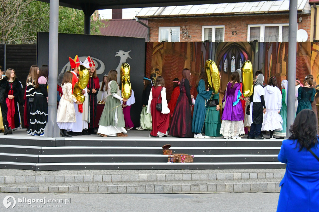 Tarnogród. Piknik historyczny i koronacja na miejskim rynku. Przypomnieli historię sprzed 1000 lat
