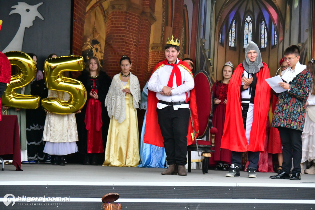 Tarnogród. Piknik historyczny i koronacja na miejskim rynku. Przypomnieli historię sprzed 1000 lat