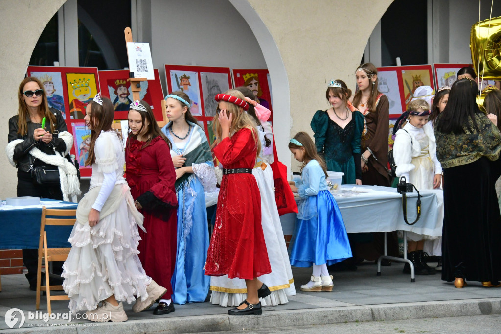 Tarnogród. Piknik historyczny i koronacja na miejskim rynku. Przypomnieli historię sprzed 1000 lat