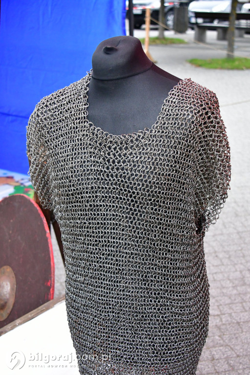 Tarnogród. Piknik historyczny i koronacja na miejskim rynku. Przypomnieli historię sprzed 1000 lat