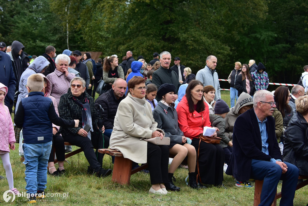 Żywa lekcja historii w Brodziakach: Pamięć o pacyfikacjach i walkach na Biłgorajszczyźnie