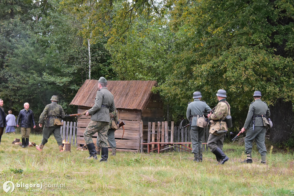 Żywa lekcja historii w Brodziakach: Pamięć o pacyfikacjach i walkach na Biłgorajszczyźnie