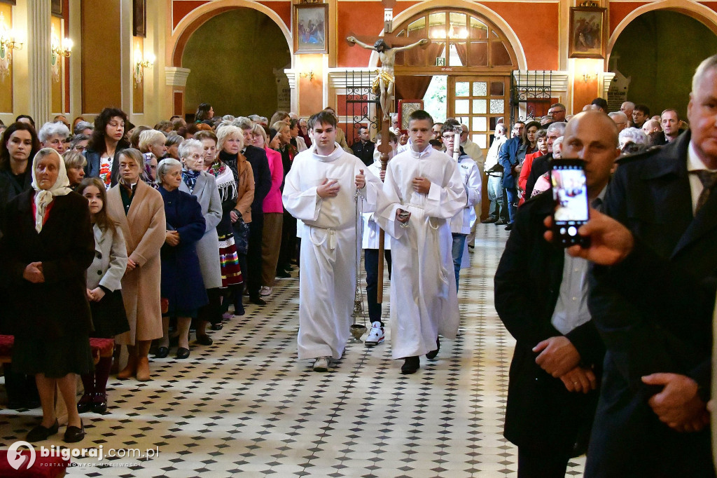 Relikwie bł. Stefana Wyszyńskiego w Goraju. Przywiózł je kardynał Nycz