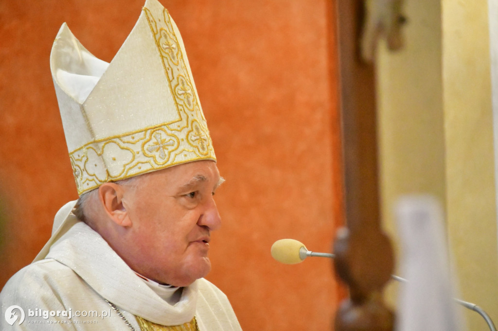 Relikwie bł. Stefana Wyszyńskiego w Goraju. Przywiózł je kardynał Nycz
