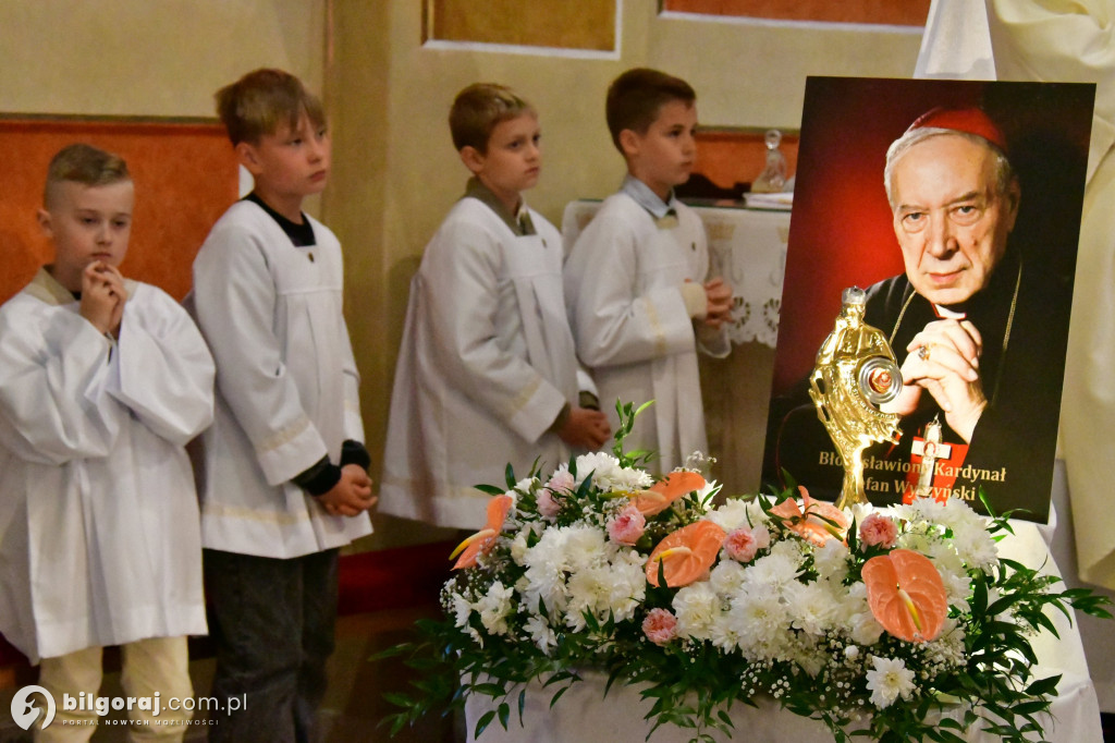 Relikwie bł. Stefana Wyszyńskiego w Goraju. Przywiózł je kardynał Nycz