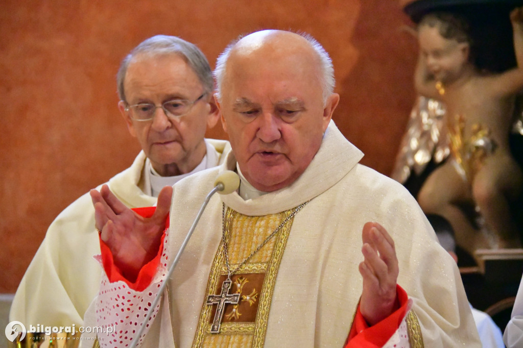 Relikwie bł. Stefana Wyszyńskiego w Goraju. Przywiózł je kardynał Nycz