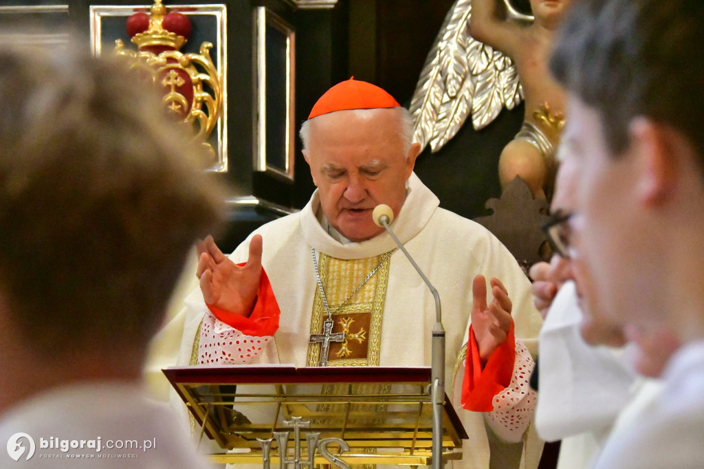 Relikwie bł. Stefana Wyszyńskiego w Goraju. Przywiózł je kardynał Nycz