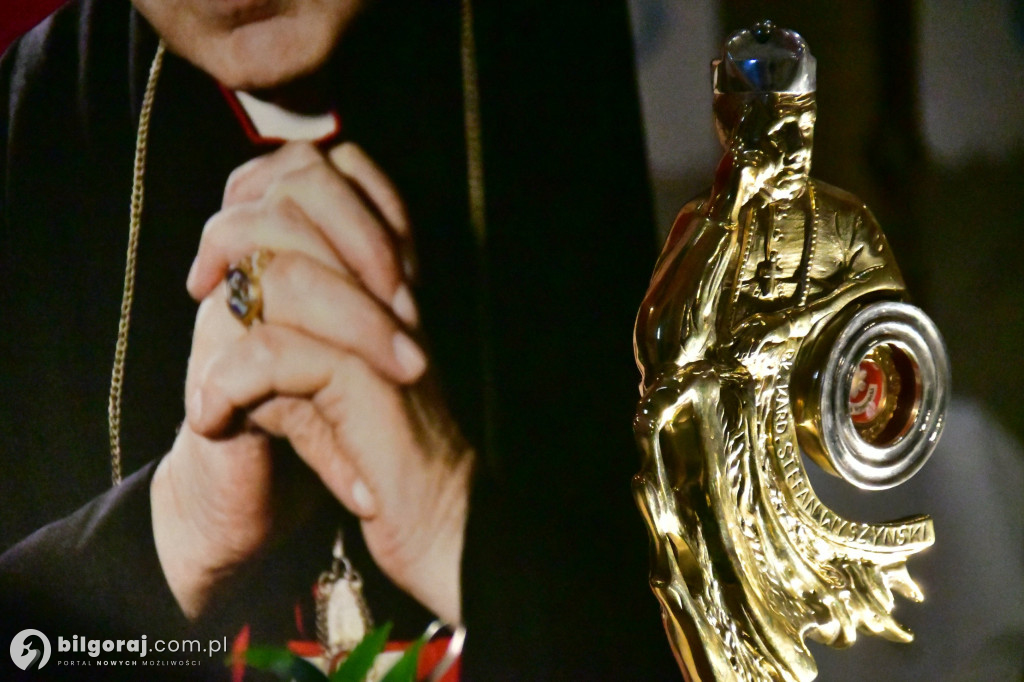 Relikwie bł. Stefana Wyszyńskiego w Goraju. Przywiózł je kardynał Nycz