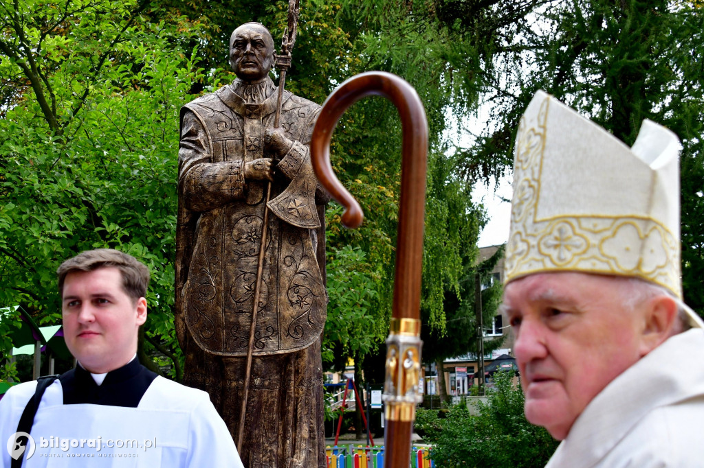 Relikwie bł. Stefana Wyszyńskiego w Goraju. Przywiózł je kardynał Nycz