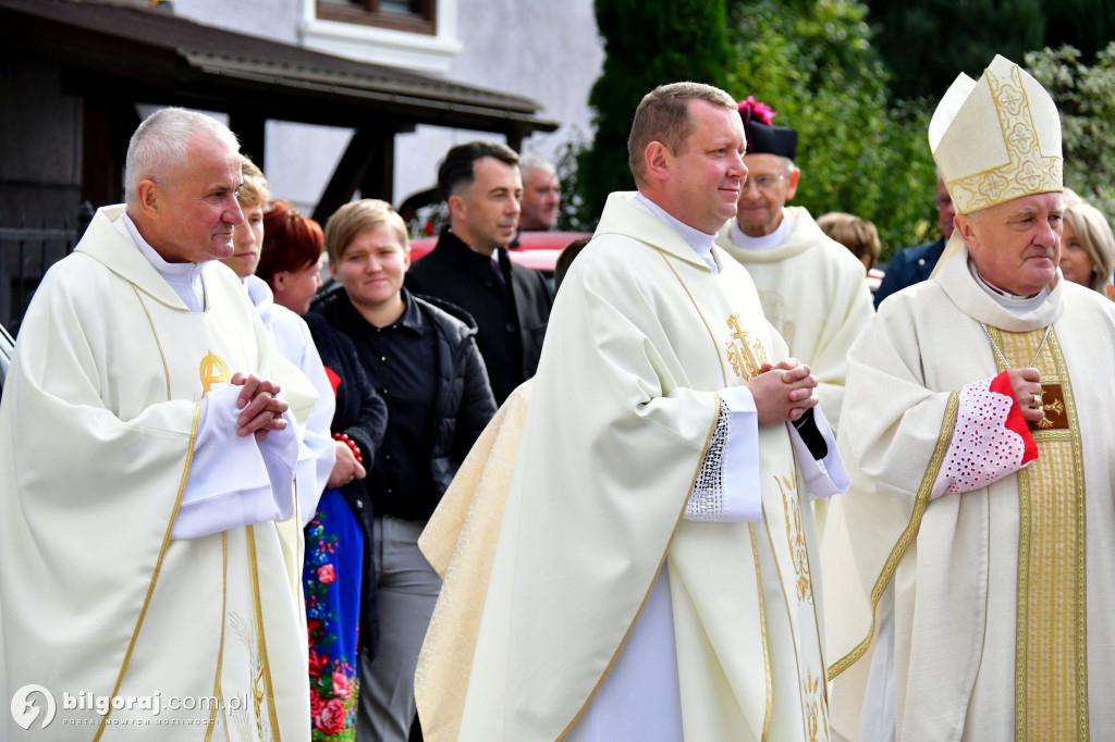 Relikwie bł. Stefana Wyszyńskiego w Goraju. Przywiózł je kardynał Nycz