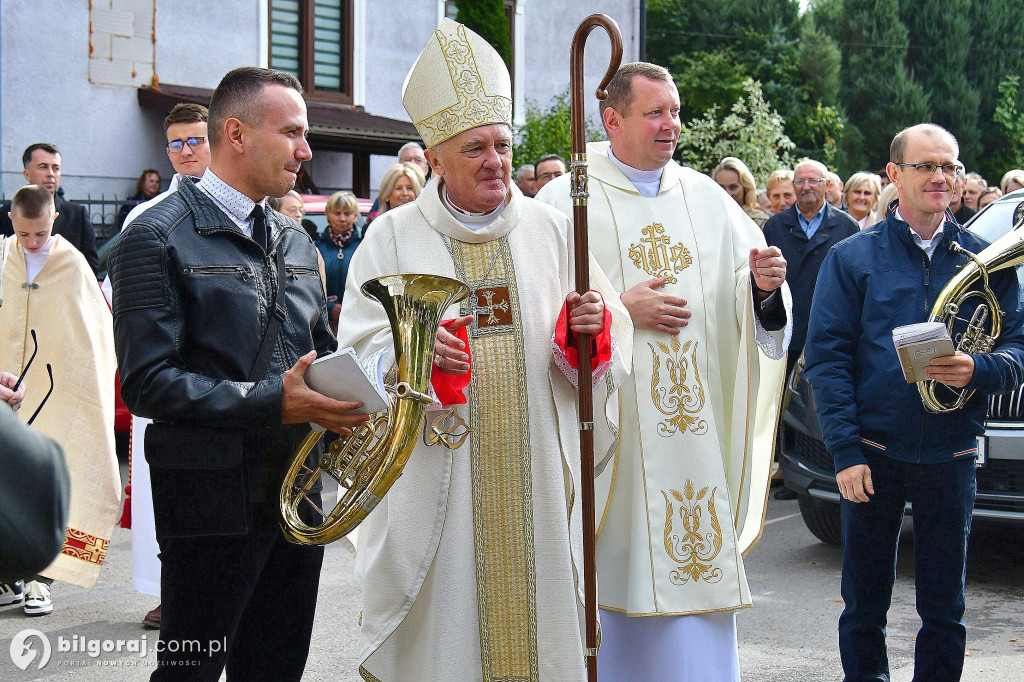 Relikwie bł. Stefana Wyszyńskiego w Goraju. Przywiózł je kardynał Nycz