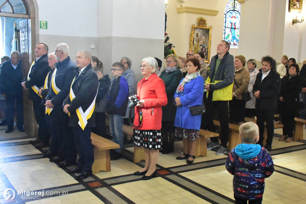 Wierni Biłgoraja na procesji. Kontynuacja XVIII-wiecznej tradycji franciszkańskiej