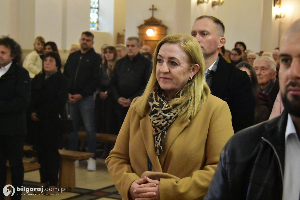Wierni Biłgoraja na procesji. Kontynuacja XVIII-wiecznej tradycji franciszkańskiej