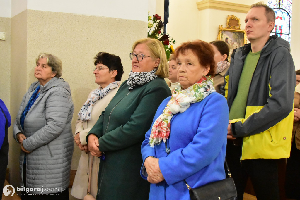 Wierni Biłgoraja na procesji. Kontynuacja XVIII-wiecznej tradycji franciszkańskiej