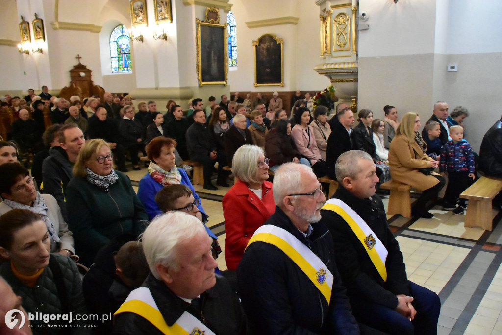 Wierni Biłgoraja na procesji. Kontynuacja XVIII-wiecznej tradycji franciszkańskiej