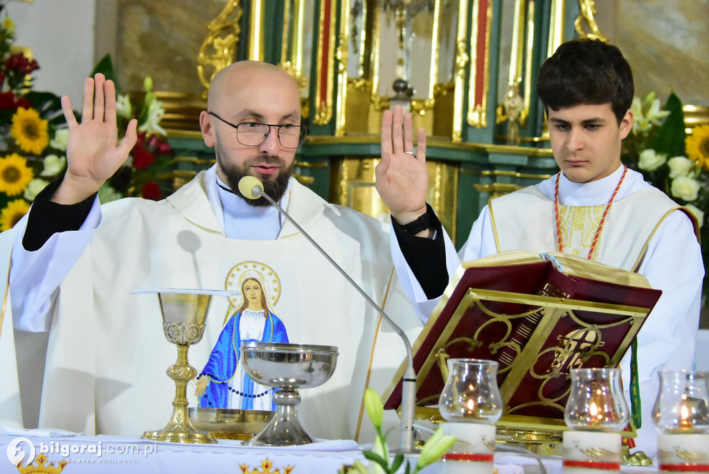 Wierni Biłgoraja na procesji. Kontynuacja XVIII-wiecznej tradycji franciszkańskiej
