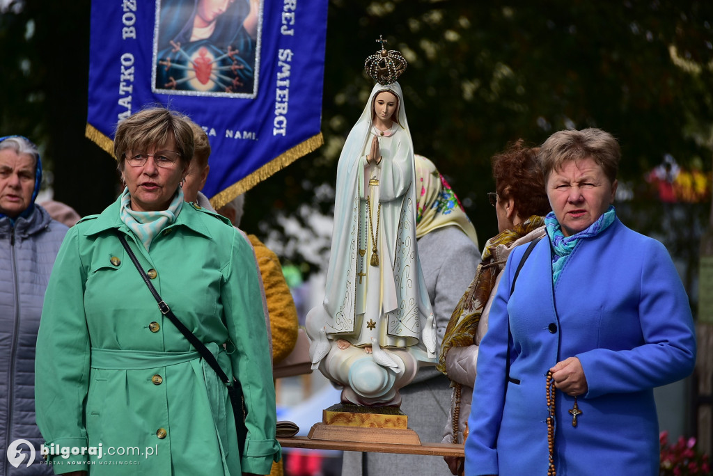 Wierni Biłgoraja na procesji. Kontynuacja XVIII-wiecznej tradycji franciszkańskiej