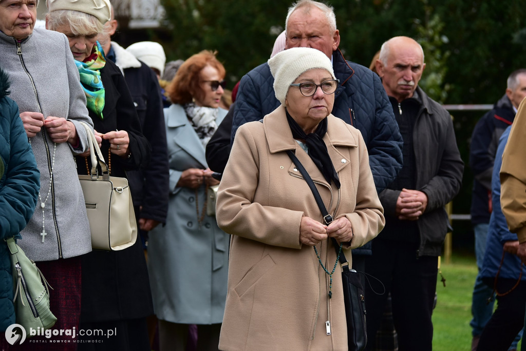 Wierni Biłgoraja na procesji. Kontynuacja XVIII-wiecznej tradycji franciszkańskiej
