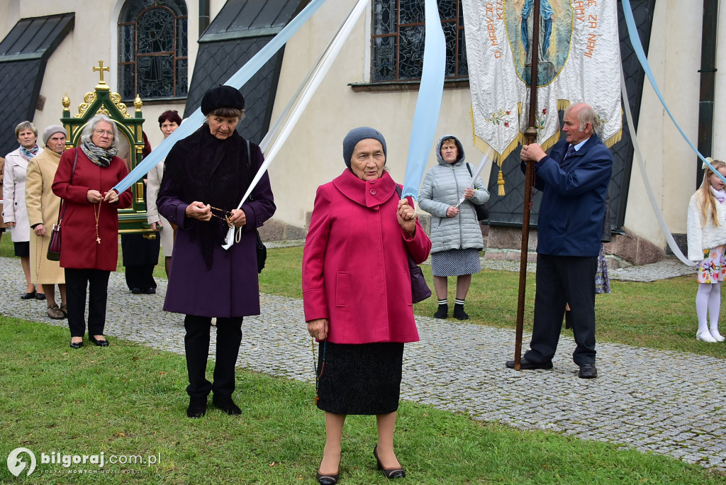 Wierni Biłgoraja na procesji. Kontynuacja XVIII-wiecznej tradycji franciszkańskiej
