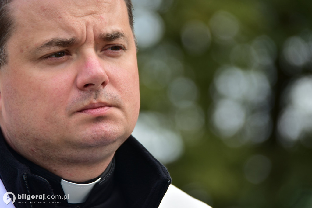 Wierni Biłgoraja na procesji. Kontynuacja XVIII-wiecznej tradycji franciszkańskiej