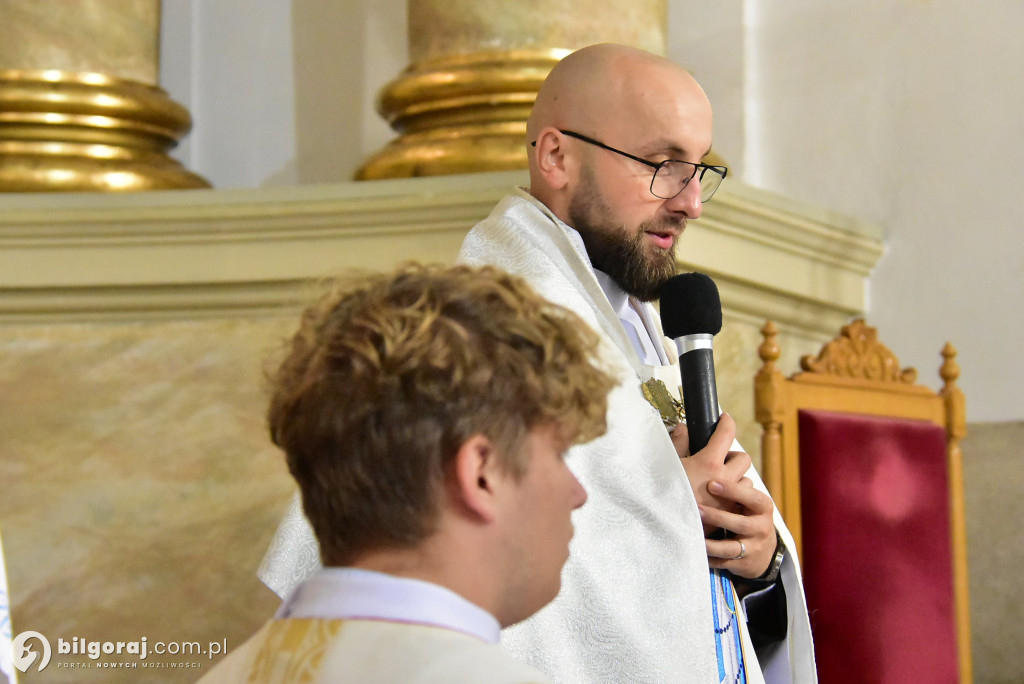 Wierni Biłgoraja na procesji. Kontynuacja XVIII-wiecznej tradycji franciszkańskiej
