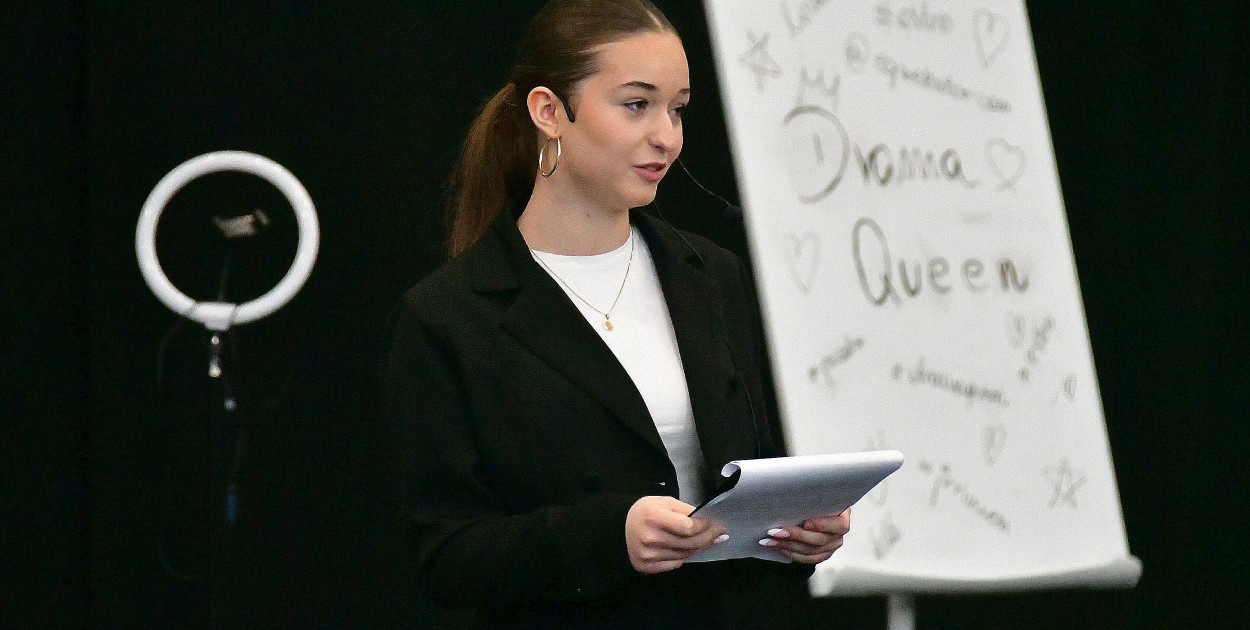 W rocznicę KEN: Społeczność ZSBiO uczciła Dzień Edukacji Narodowej