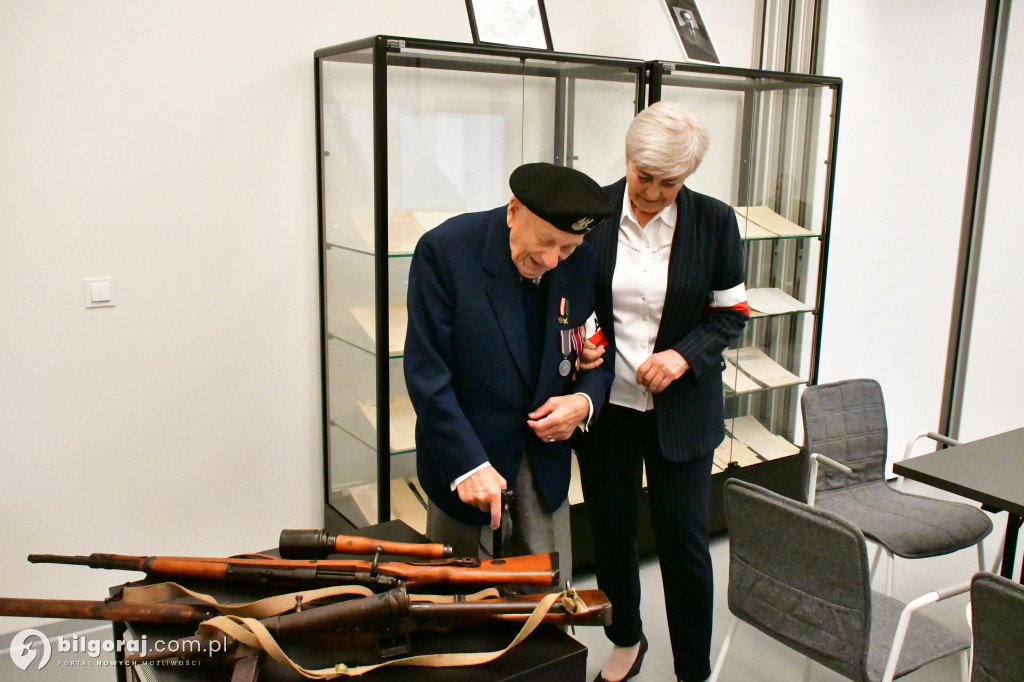 AK-owcy z Okręgu Łódź ŚZŻAK w Osuchach: spotkanie z historią i wspomnieniami