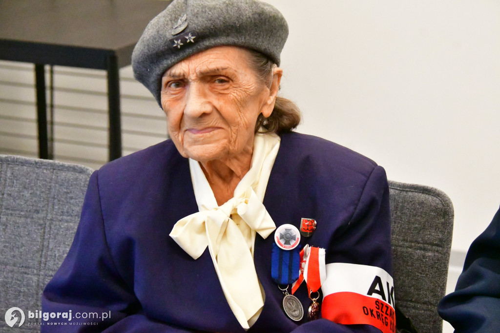 AK-owcy z Okręgu Łódź ŚZŻAK w Osuchach: spotkanie z historią i wspomnieniami