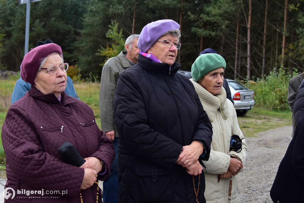 Korczów modlił się o pokój: Procesja różańcowa przez miejscowość