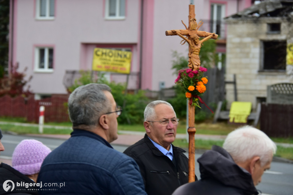 Korczów modlił się o pokój: Procesja różańcowa przez miejscowość