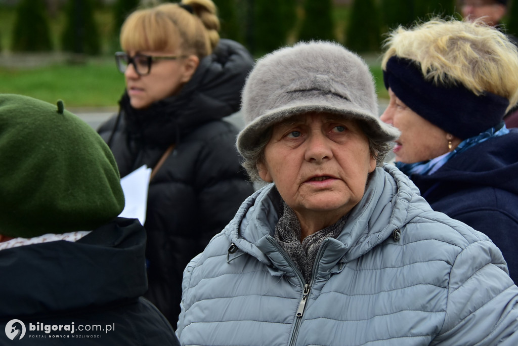Korczów modlił się o pokój: Procesja różańcowa przez miejscowość