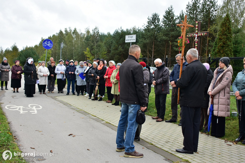 Korczów modlił się o pokój: Procesja różańcowa przez miejscowość