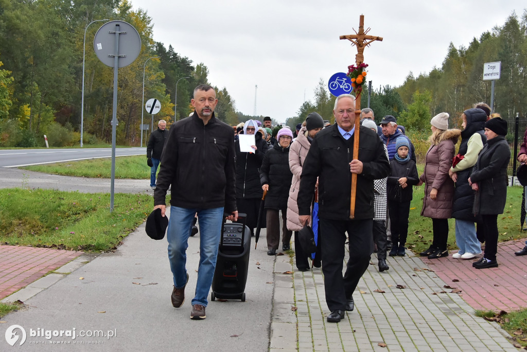 Korczów modlił się o pokój: Procesja różańcowa przez miejscowość