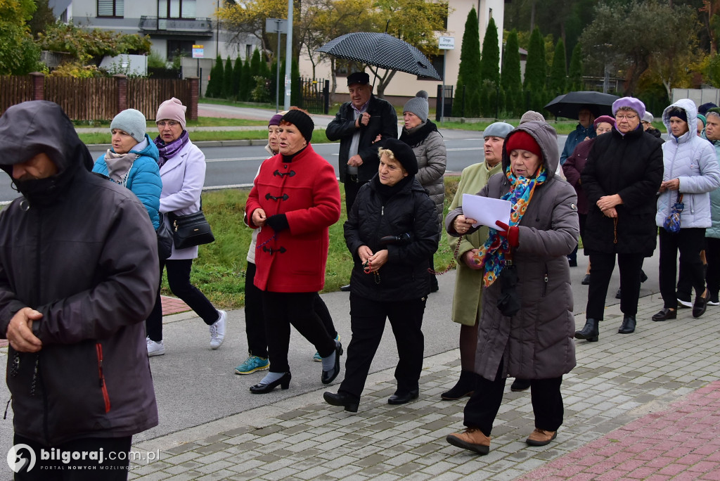 Korczów modlił się o pokój: Procesja różańcowa przez miejscowość