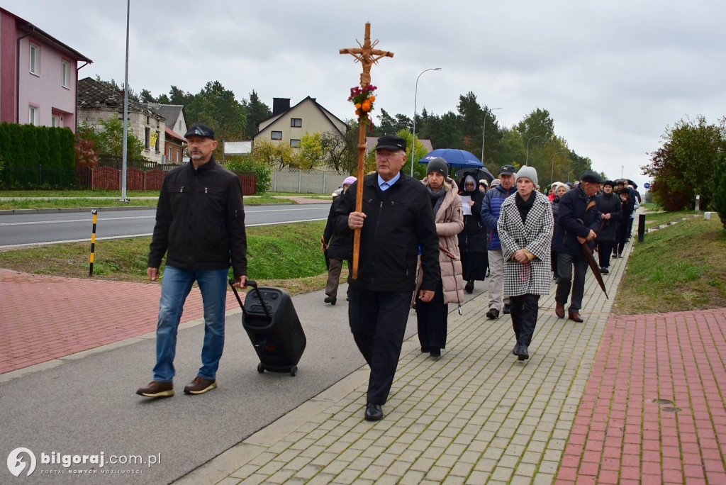 Korczów modlił się o pokój: Procesja różańcowa przez miejscowość