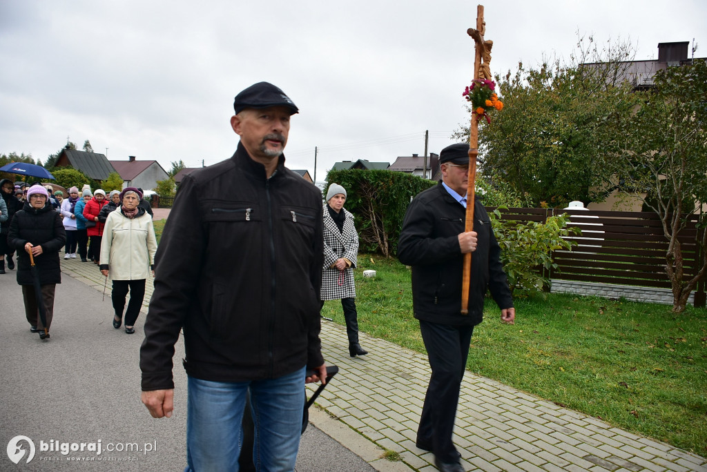 Korczów modlił się o pokój: Procesja różańcowa przez miejscowość