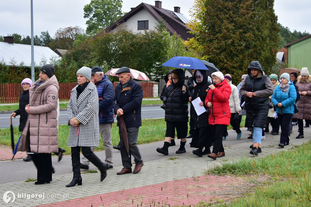 Korczów modlił się o pokój: Procesja różańcowa przez miejscowość