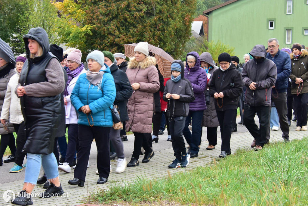 Korczów modlił się o pokój: Procesja różańcowa przez miejscowość