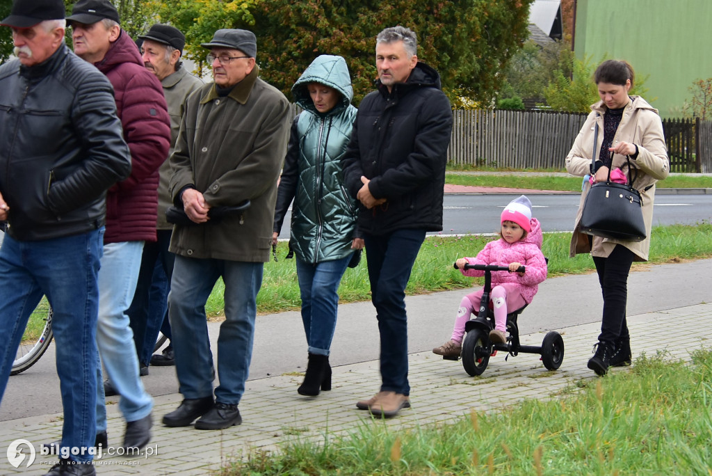 Korczów modlił się o pokój: Procesja różańcowa przez miejscowość