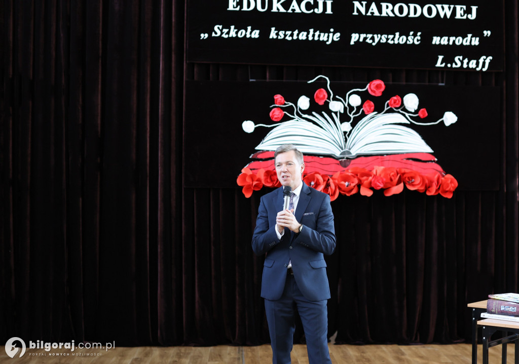 Starosta Andrzej Szarlip na Dniu Edukacji Narodowej w ZSZiO w Biłgoraju