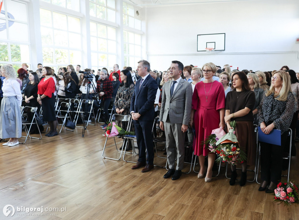 Starosta Andrzej Szarlip na Dniu Edukacji Narodowej w ZSZiO w Biłgoraju