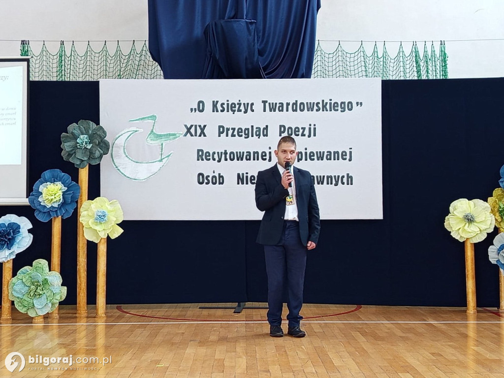 O księżyc Twardowskiego i jubileusz w Biszczy: Poezja, serce i 20 lat pracy z pasją
