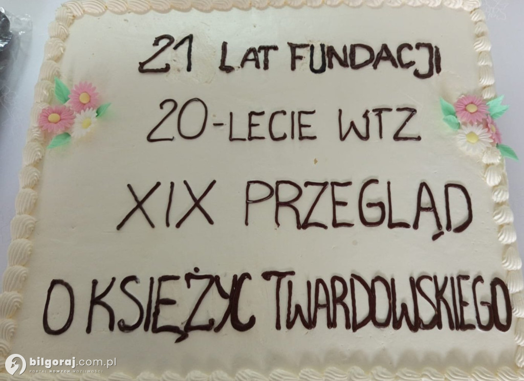 O księżyc Twardowskiego i jubileusz w Biszczy: Poezja, serce i 20 lat pracy z pasją