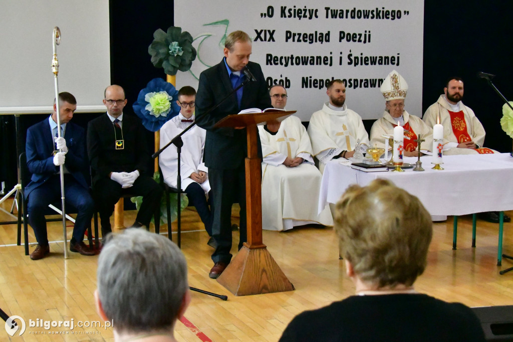 O księżyc Twardowskiego i jubileusz w Biszczy: Poezja, serce i 20 lat pracy z pasją